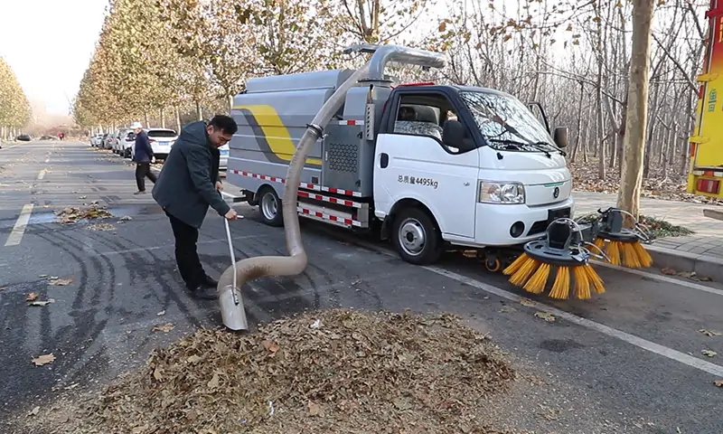 純電動樹葉收集車：讓城市秋天更干凈、更智慧